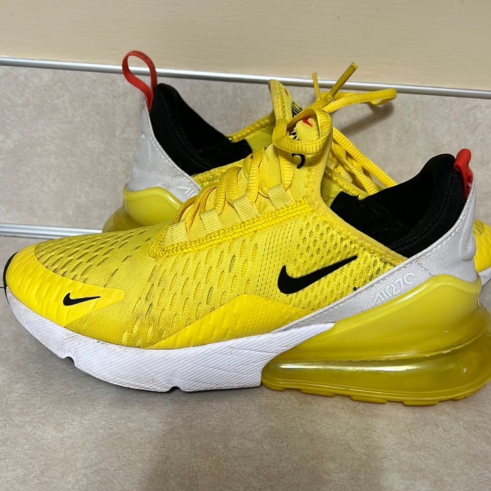 Nike 270